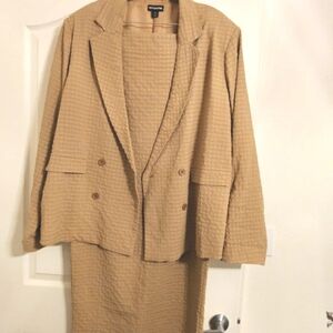 Plus Stone Textured Maxi Skirt and Oversized Textured Blazer